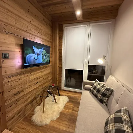 Liska S Vyhladom Na Vysoke Tatry A Sukromnou Saunou Apartment Svit